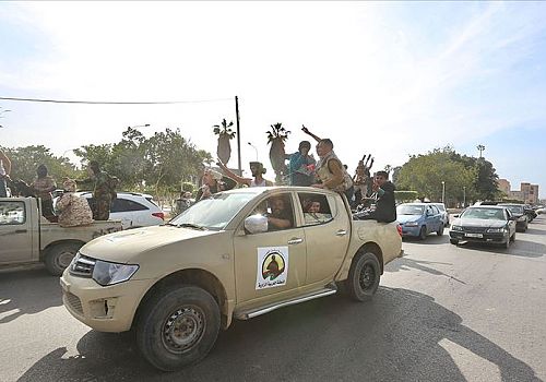 Libya'da hükümet güçleri Terhune kentini geri almak için operasyon başlattı