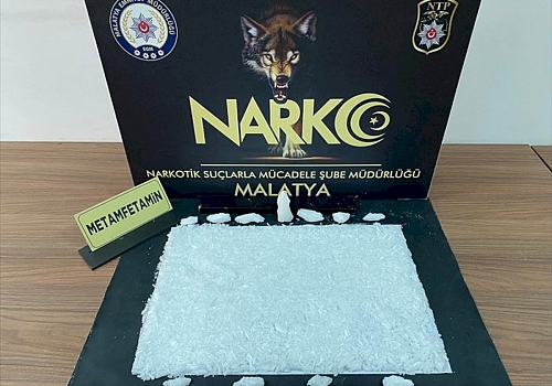 Malatya'da valizinde 1 kilo 20 gram sentetik uyuşturucu bulunan zanlı tutuklandı