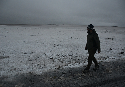   Kars-Ardahan arasındaki Sakaltutan Geçidi'nde kar yağışı