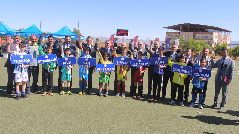 Şırnak'ta UYAFA Cudi Cup Futbol Turnuvası başladı