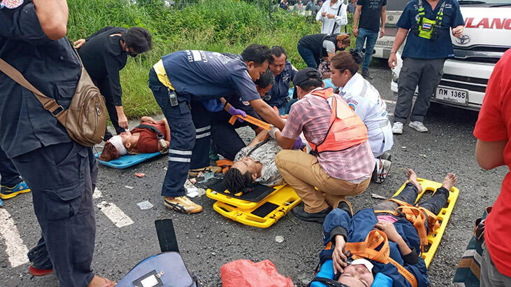 Tayland'da katliam gibi kaza: 17 ölü, en az 30 yaralı