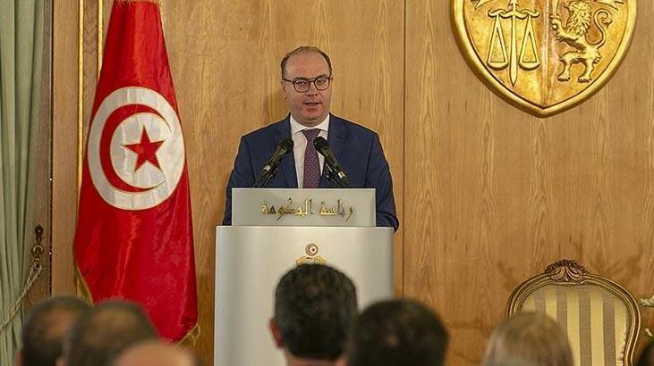 Tunus'ta Başbakan Fahfah'ın istifası kabul edildi