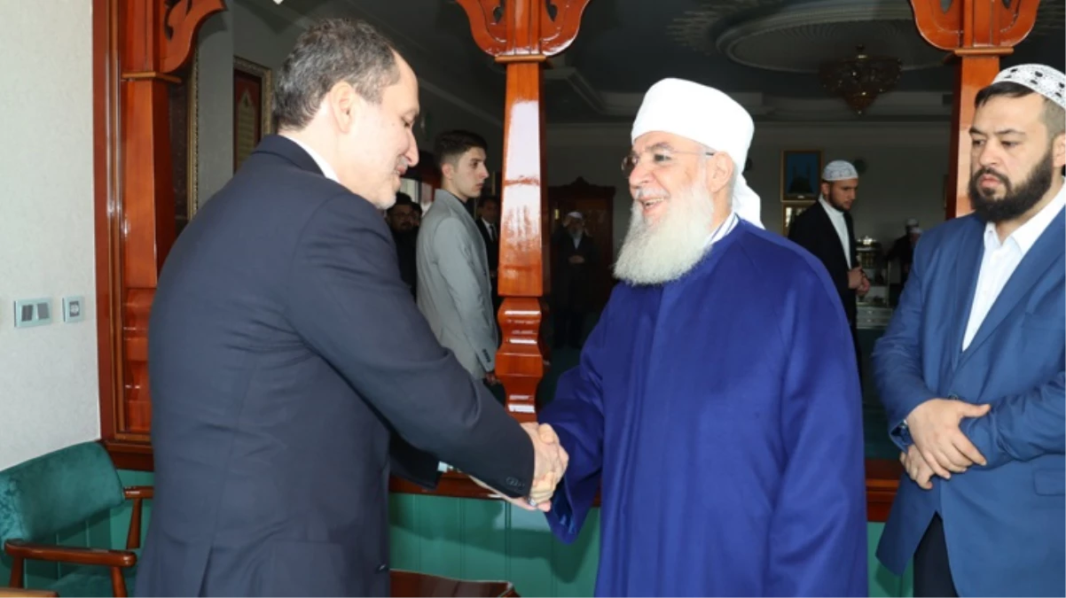Yeniden Refah Partisi Genel Başkanı Fatih Erbakan, Menzil şeyhini ziyaret etti