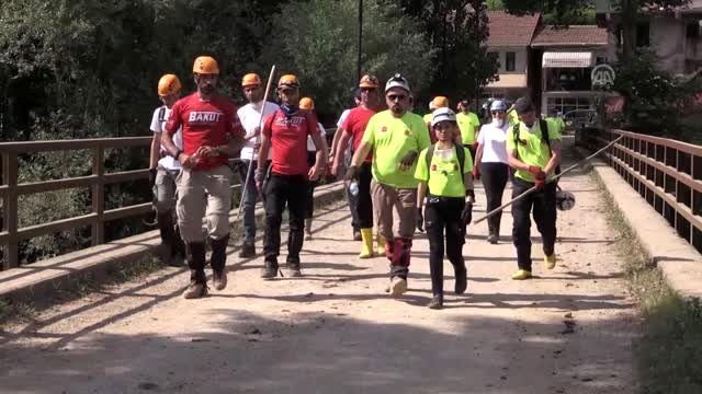 2 çocuğu arama çalışmalarına yeniden başlandı 