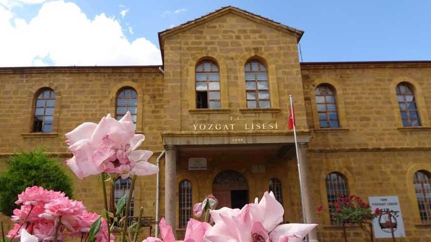 Abdülhamid tarafından yaptırıldı! Tam 130 yıllık: Bu lisenin mezunları şaşırtıyor