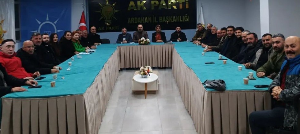 AK Parti Ardahan İl Teşkilatı Haftalık Olağan Toplantısını Gerçekleştirdi