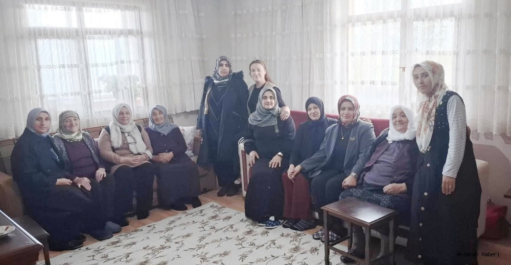 AK Parti Ardahan Kadın Kolları Başkanı Gülten Özdemir’den Hane Ziyaretleri