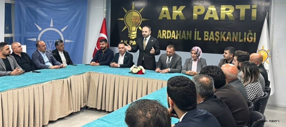 AK Parti Ardahan Teşkilatı İl Yönetim Kurulu Toplantısını Gerçekleştirdi