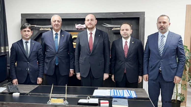 AK Parti Heyeti Göle’de Yeni Hizmet Binasını Hizmete Açtı