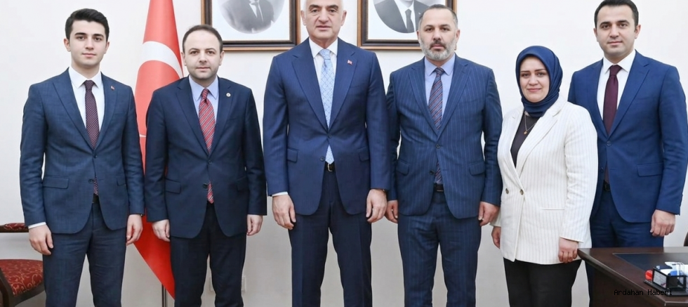 AK Parti Heyetinden Bakan Ersoy’a Çıkartma: Ardahan’ın Kültürel Geleceği Masaya Yatırıldı