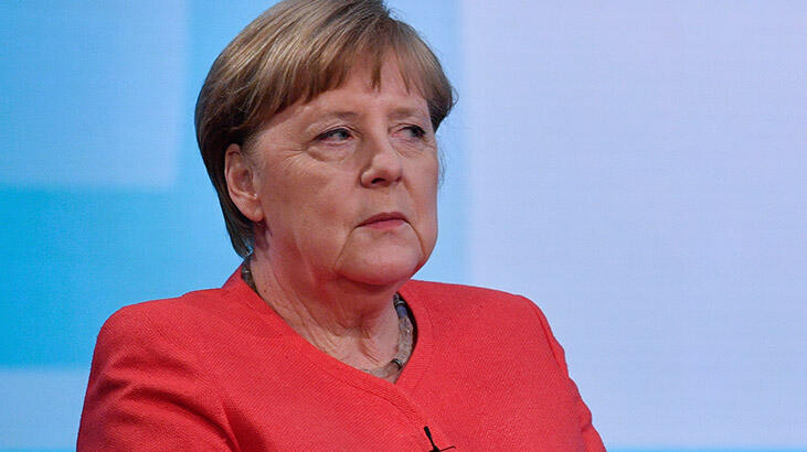 Almanya Başbakanı Merkel, Serrac ile Libya’daki durumu görüştü