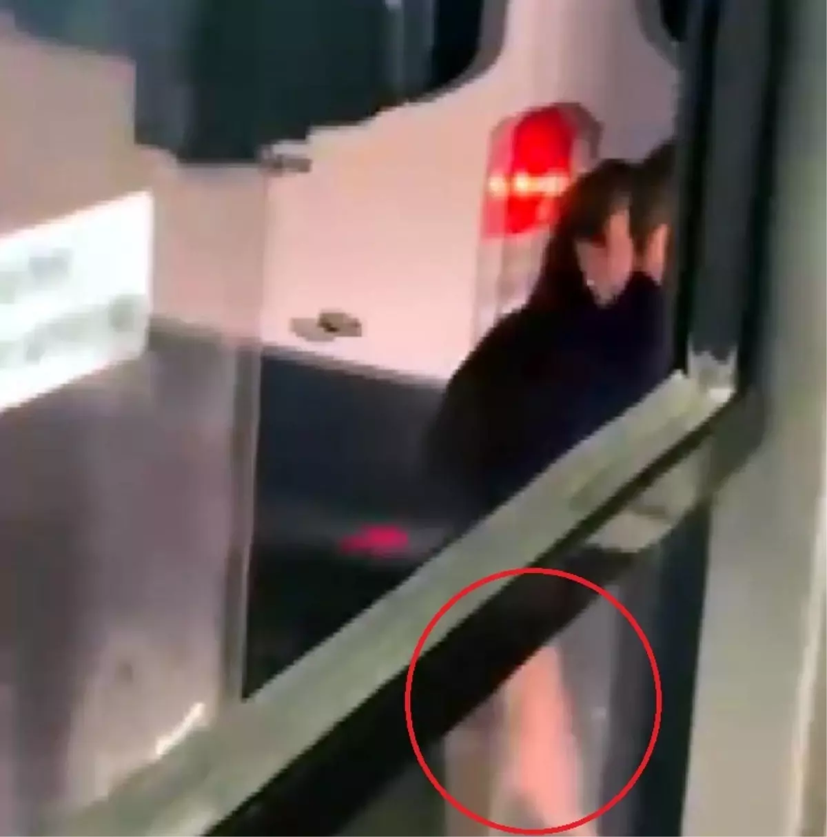 Ankara’da yol verme kavgası kamerada