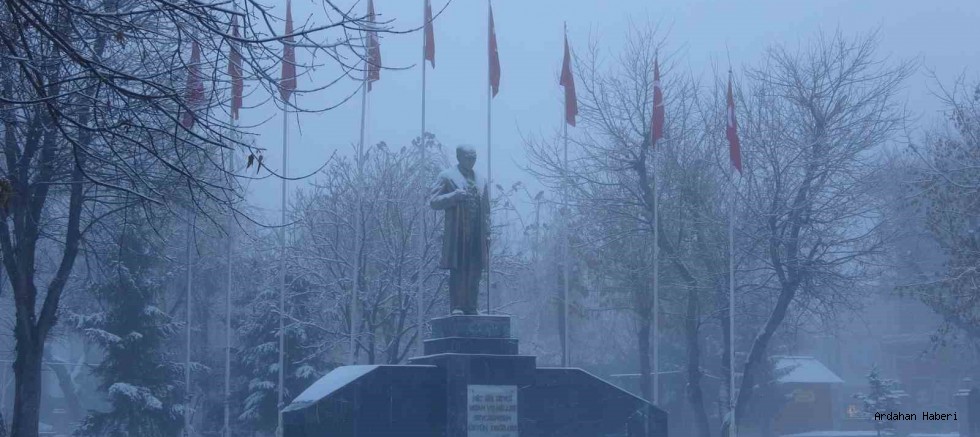 Ardahan Beyaza Büründü: Şehirde Kış Masalı