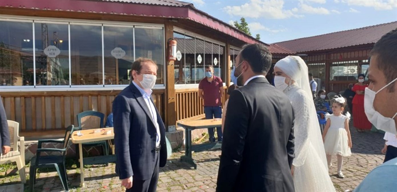 Ardahan da Düğün organizasyonlarında maske, mesafe ve hijyen kuralları denetlendi