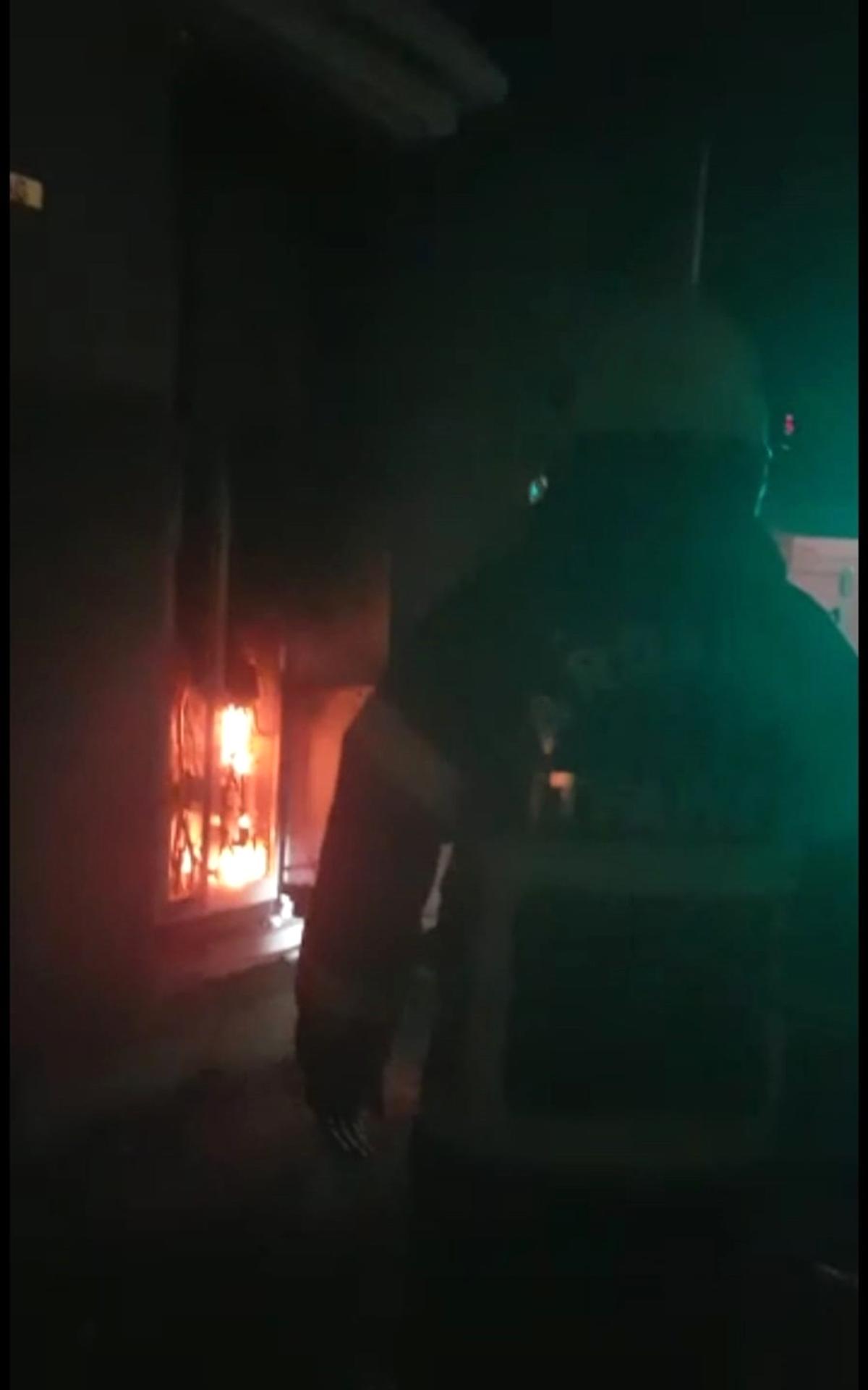 Ardahan da Elektrik trafosunda çıkan yangın korkuttu