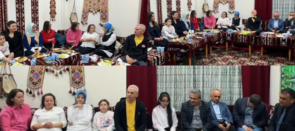 Ardahan’da Gönül Teli Titredi: Vali Çiçekli Gençlerle Türkülerde Buluştu