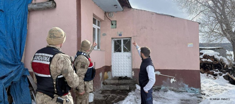 Ardahan’da Hayvan Hırsızlığına Karşı Kapı Kapı Jandarma Projesi: Kameralı Ahırlar Güvenliği Artırıyor