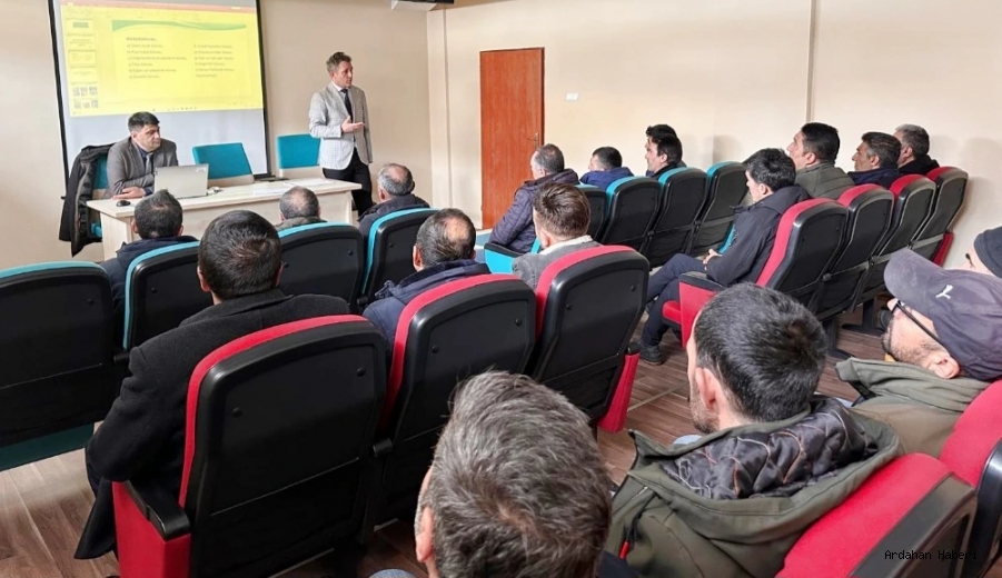 Ardahan’da muhtarlara denetimli serbestlik semineri