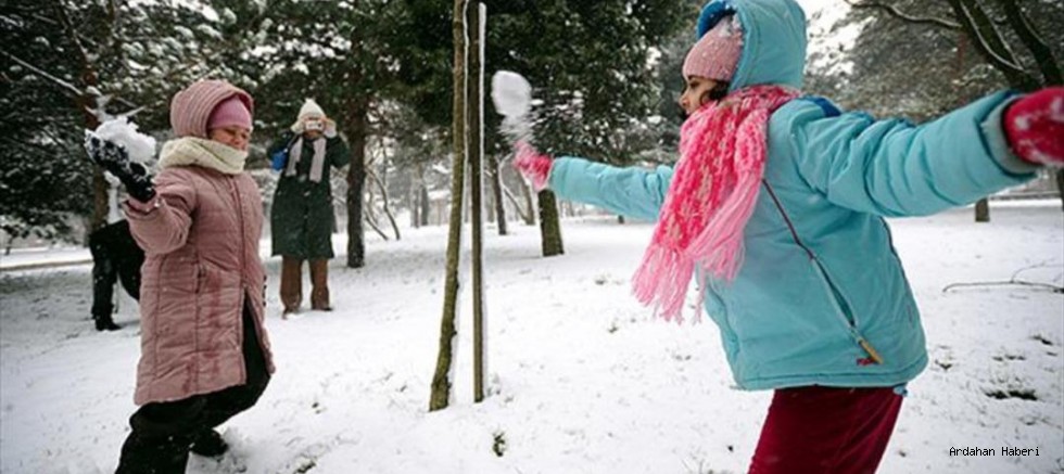 Ardahan’da Olumsuz Hava Koşulları Nedeniyle Eğitime Ara