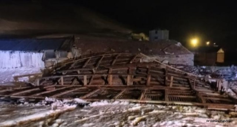 Ardahan’da Şiddetli Rüzgar Çatıları Uçurdu: AFAD Köylerde İnceleme Başlattı