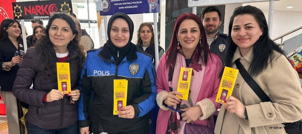 Ardahan Emniyeti ARÜ’de Öğrencileri Bilgilendirdi