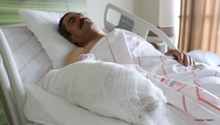 Ardahan Haberi: Ardahan'da işçinin kaza sonucu kopan eli Kayseri'de 6 saatlik operasyonla dikildi