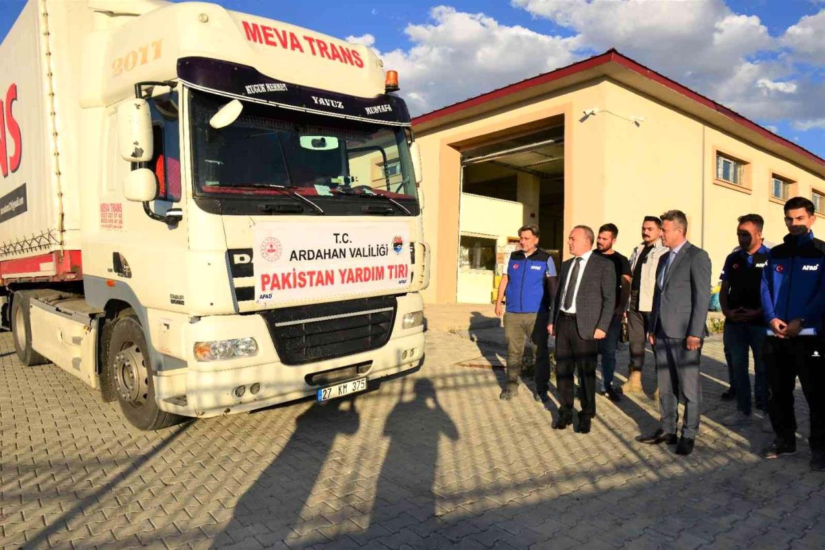 Ardahan Haberi: Ardahan'dan Pakistan'a yardım eli
