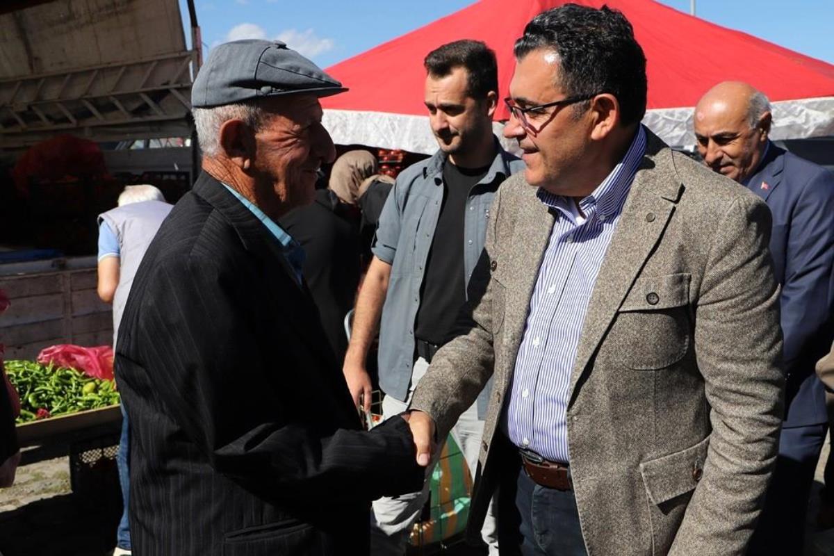 Ardahan Haberi: Başkan Demir ve ekibi sebze pazarına çıkarma yaptı