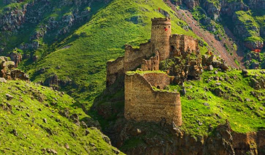 Ardahan Haberi: Çıldır daki Şeytan Kalesi, Kültür ve Turizm Bakanlığına devredilecek