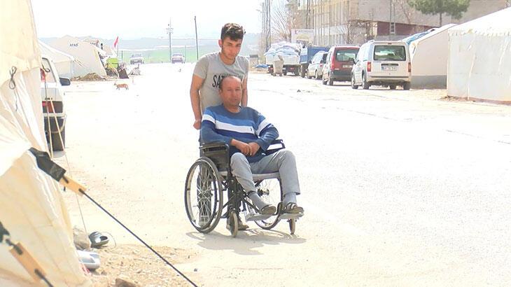 Ardahan Haberi: Depremde engelli babasını sırtlayıp binadan çıkardı