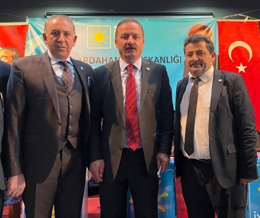 Ardahan Haberi: İyi Parti Ardahan da Kongre yaptı Çıldırlı İş insanı Cevdet Vural aday adaylığını açıkladı.