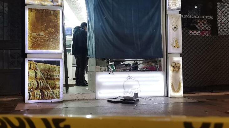 Ardahan Haberi: İzmir’de kuyumcu soygunu: 5 bin lira değerinde ziynet eşyası çalındı