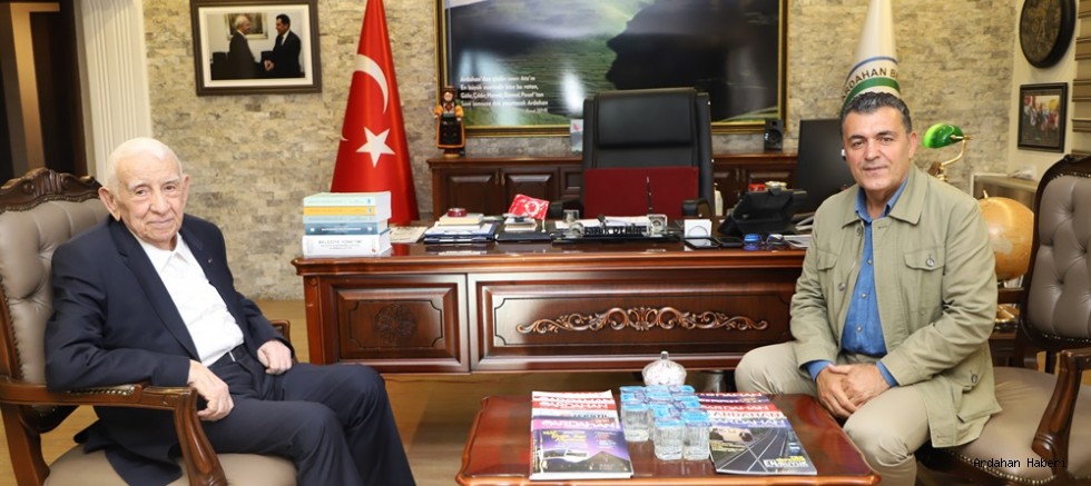 Ardahan Haberi: Nuri Vatan Ardahan Belediye Başkanı Faruk Demir'i Ziyaret Etti 
