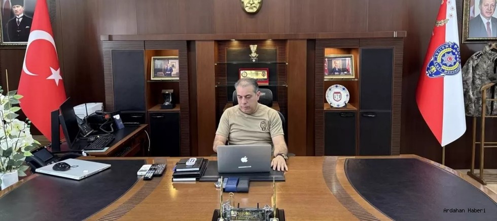 Ardahan İl Emniyet Müdürü Oğuz Tüzün, AA’nın “Yılın Kareleri” Oylamasına Katıldı