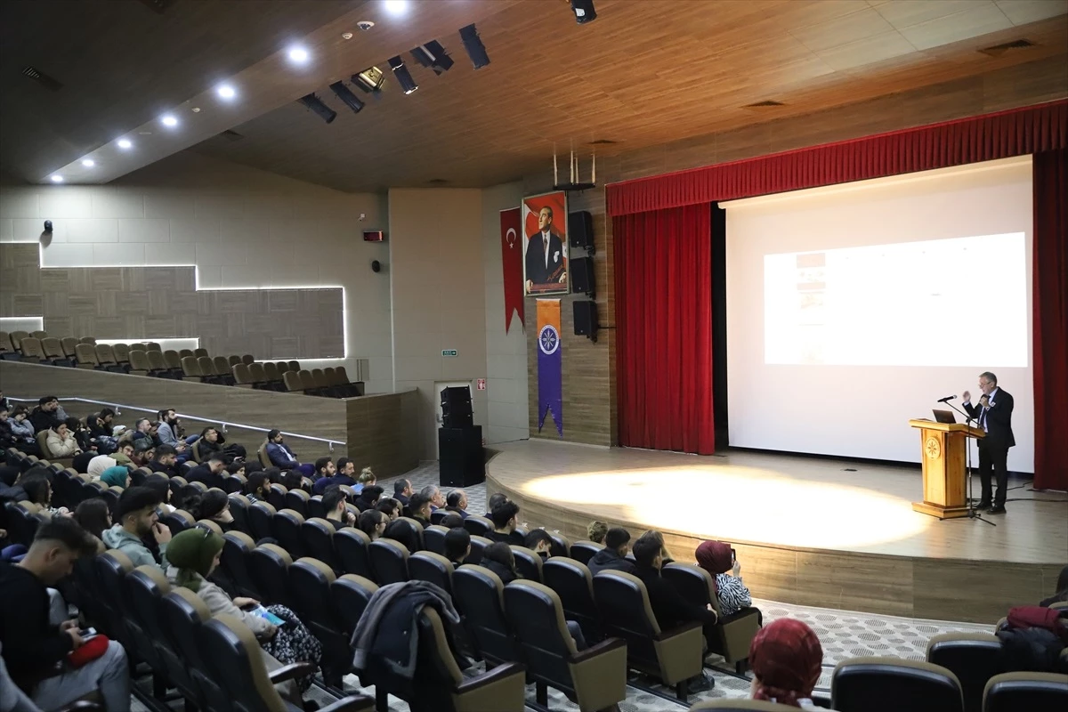 Ardahan Üniversitesi'nde Malazgirt Savaş Alanı Arkeolojisi Konferansı Gerçekleştirildi