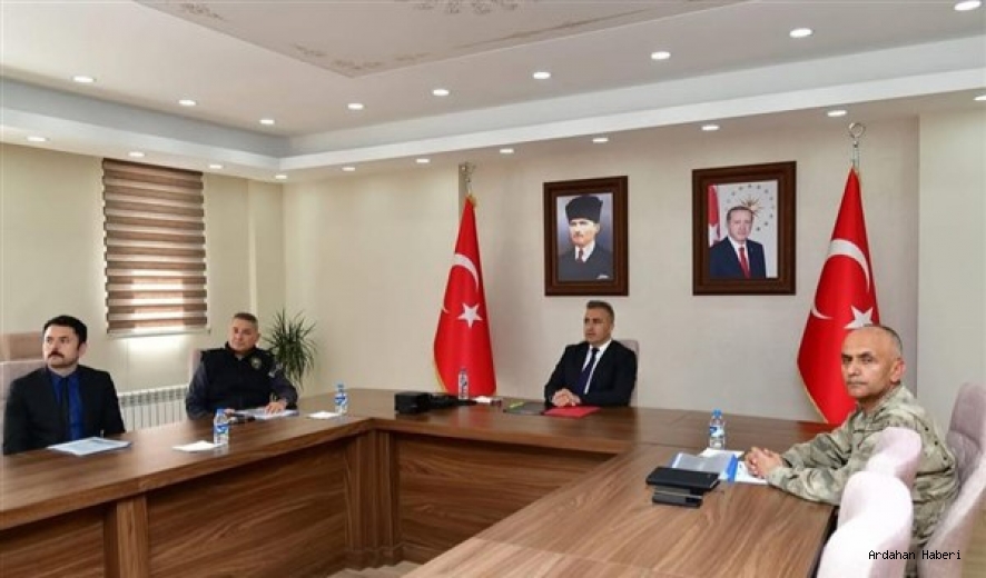 Ardahan Valisi Çiçek, Düzensiz Göçle Mücadele Bölge Toplantısına katıldı