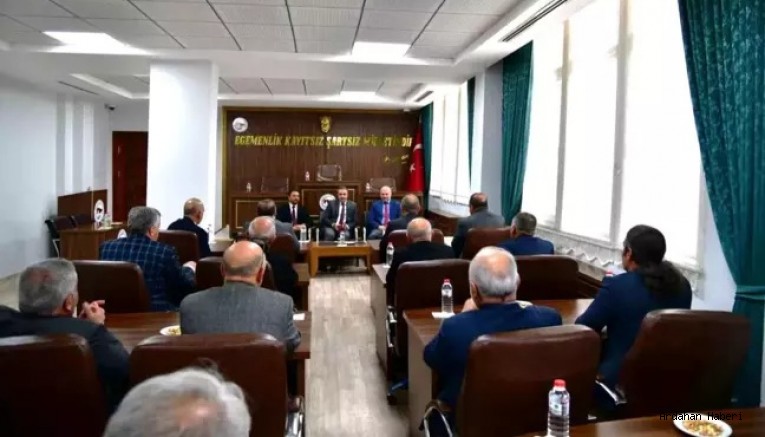 Ardahan Valisi Hayrettin Çiçek İl Genel Meclisini Ziyaret Etti