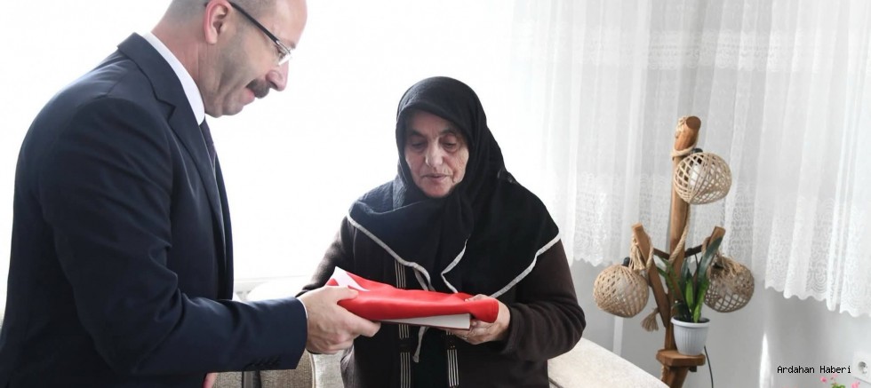 Ardahan Valisi Yamlı’dan Şehit Taner Karadeniz’in Ailesine Ziyaret