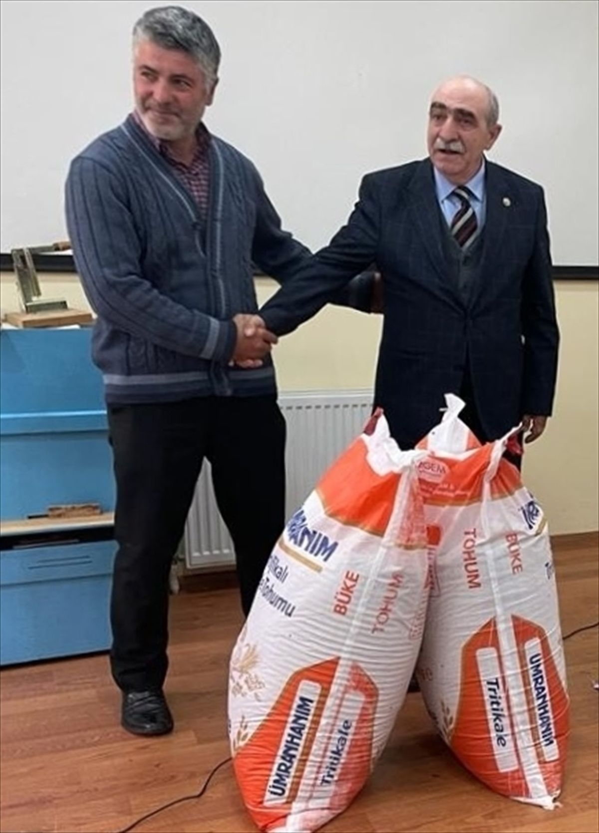 Ardahan'da 225 Üreticiye 212 Ton Tritikale Tohumu Dağıtıldı