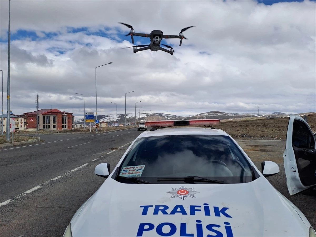 Ardahan'da Bayram Trafiği Dron Destekli Denetlendi