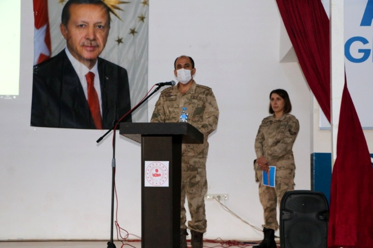 Ardahan'da Güvenlik Korucularına Yönelik Hizmet İçi Eğitim Semineri Düzenlendi