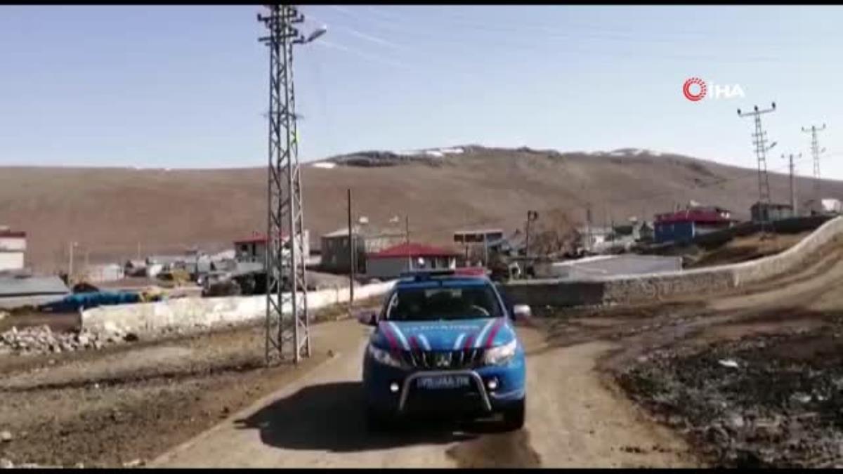 Ardahan'da jandarmadan anonslarla 'evde kalın' çağrısı