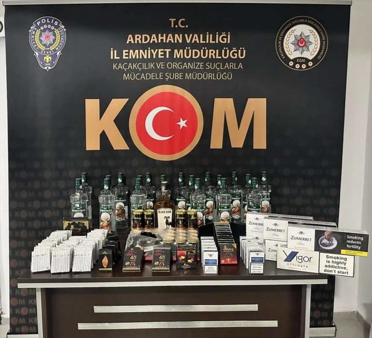 Ardahan'da Kaçakçılık Operasyonu: Sigara, İçki ve Makaron Ele Geçirildi