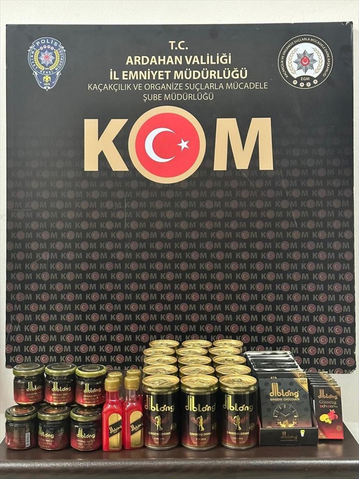 Ardahan'da Kaçakçılık ve Uyuşturucu Operasyonu: 2 Şüpheli Gözaltına Alındı