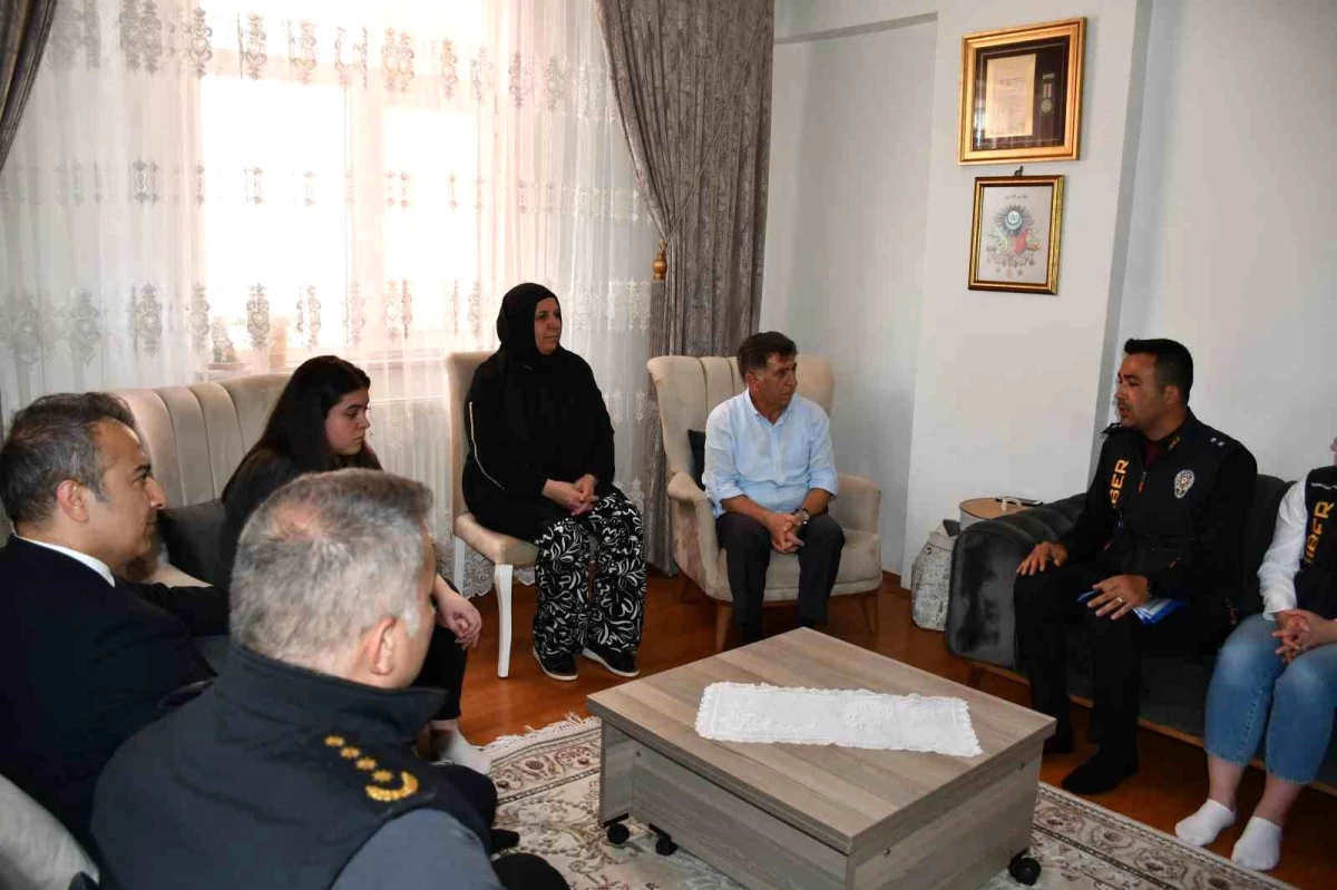 Ardahan'da Polis Hanede Projesi Uygulaması Başladı