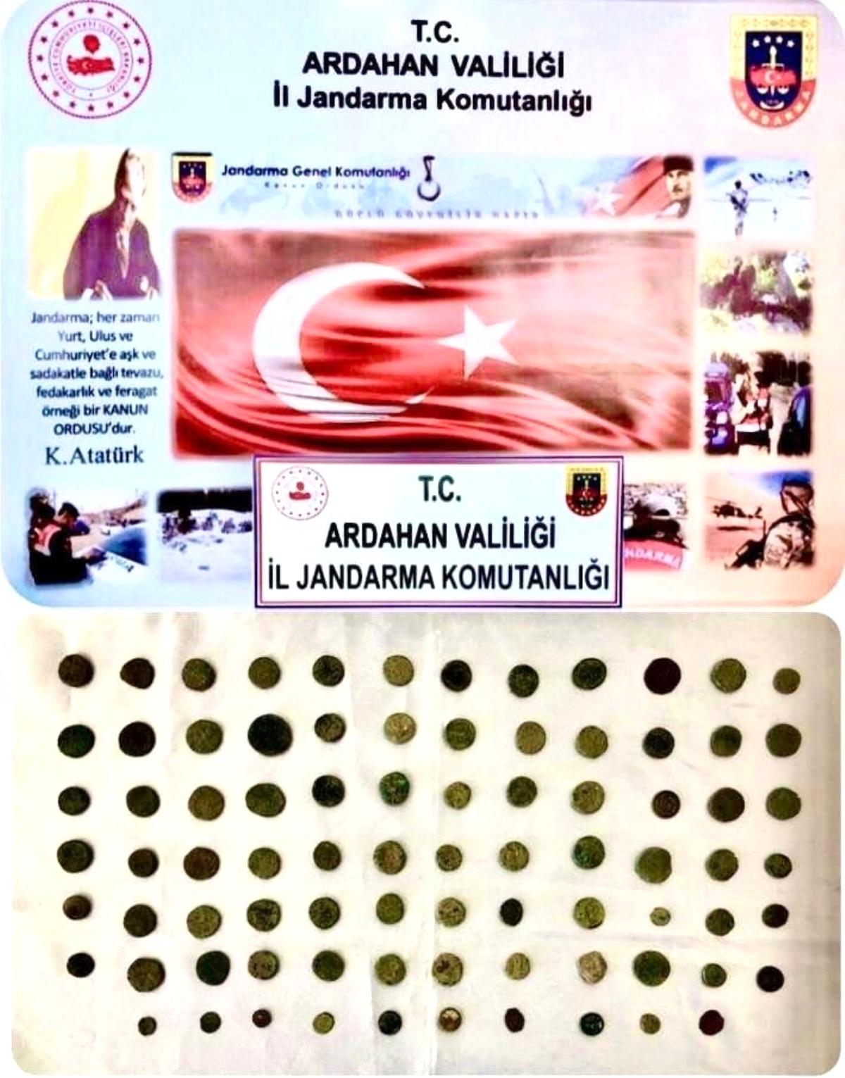 Ardahan'da tarihi eser operasyonu, onlarca sikke ele geçirildi