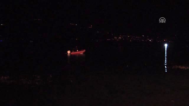 Arkadaşlarıyla Sapanca gölüne giren çocuk kayboldu
