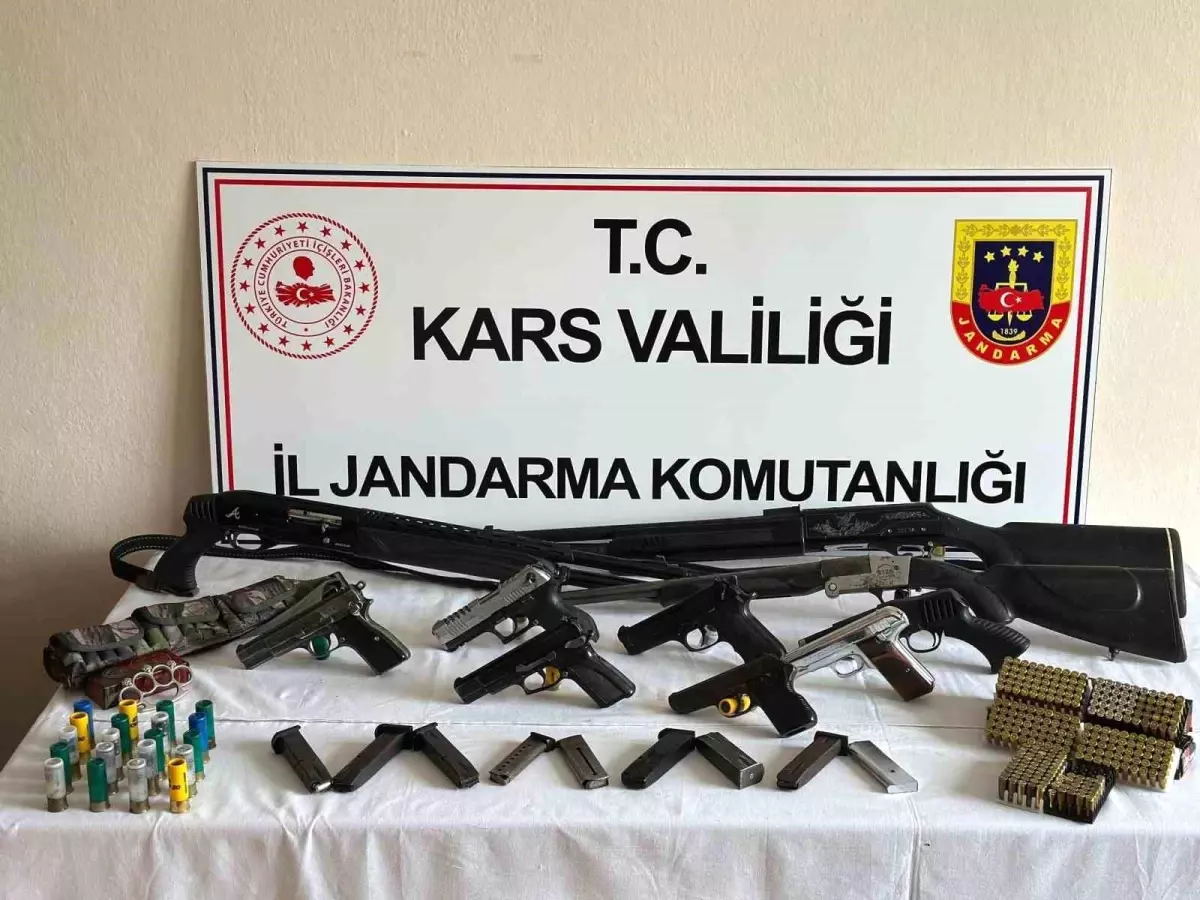 Arpaçay'da Jandarmadan Silah Operasyonu