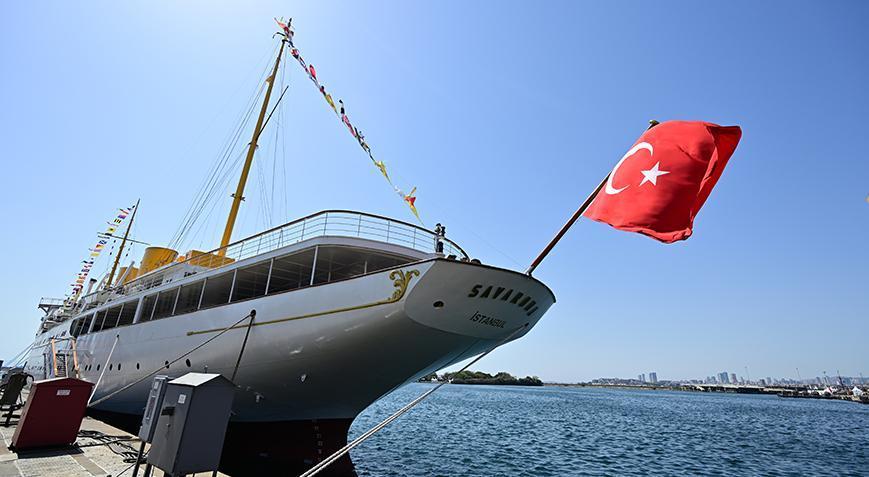 Atatürk'ün manevi mirası 'Savarona' İstanbul Boğazı'nı selamlayacak