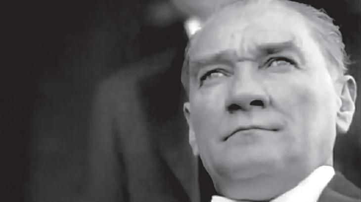 Atatürk’ün naaşının Anıtkabir’e naklinden bir gün önce... 15 yıl sonra uyuyor gibiydi!